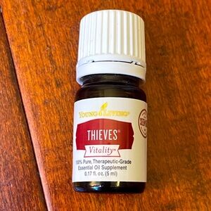 Young Living Thieves Vitality Essential Oil